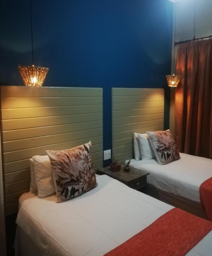 Ashtree Guesthouse Хановер Екстериор снимка