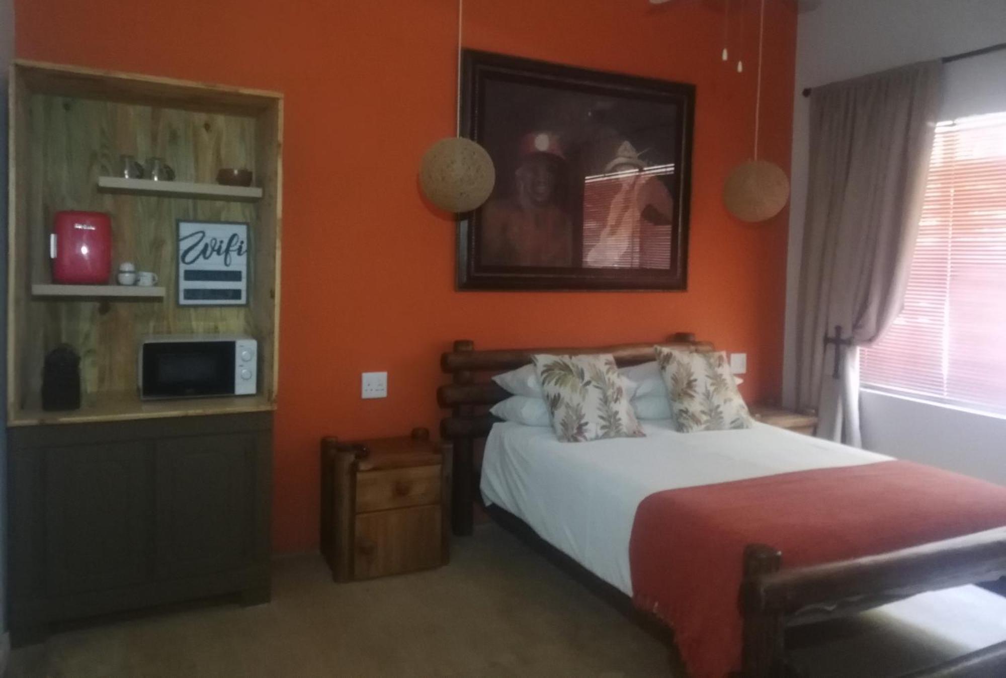 Ashtree Guesthouse Хановер Екстериор снимка